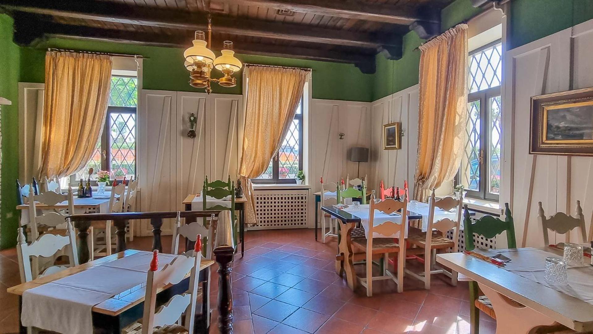 Hotel Dogana Сирмионе Екстериор снимка