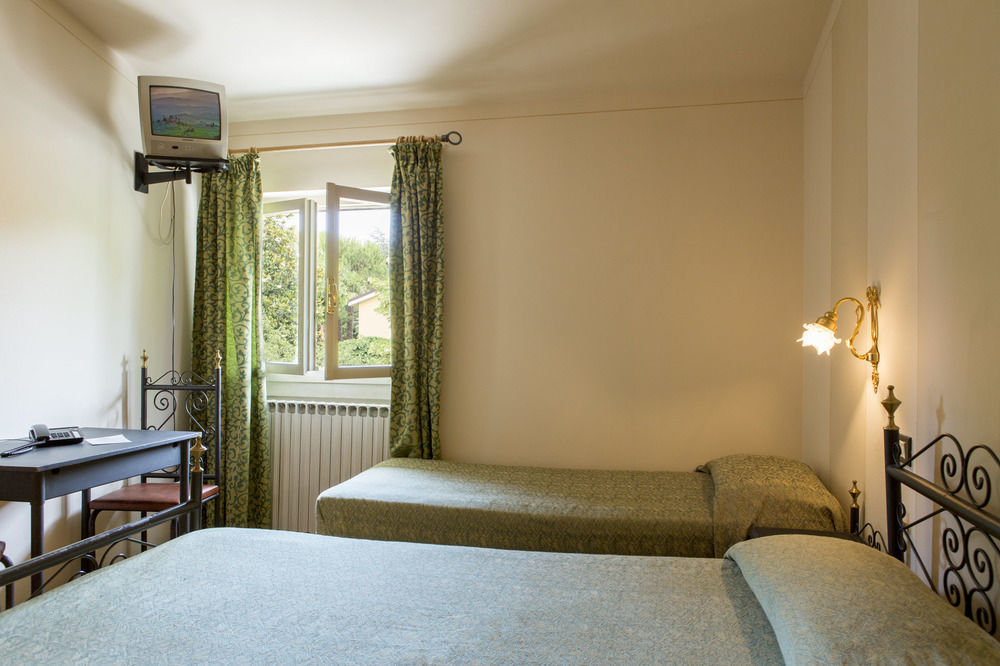 Hotel Dogana Сирмионе Екстериор снимка